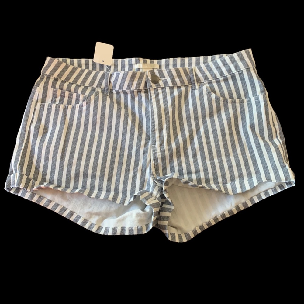 Stretchy stripped white and blue Jean shorts for h&m
